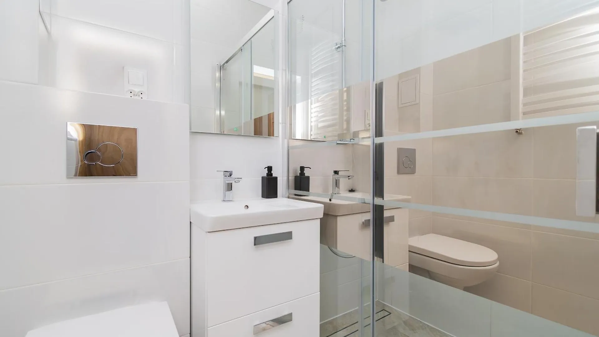 Glow Apartments - Apartament Retro Dolne Miasto Gdansk