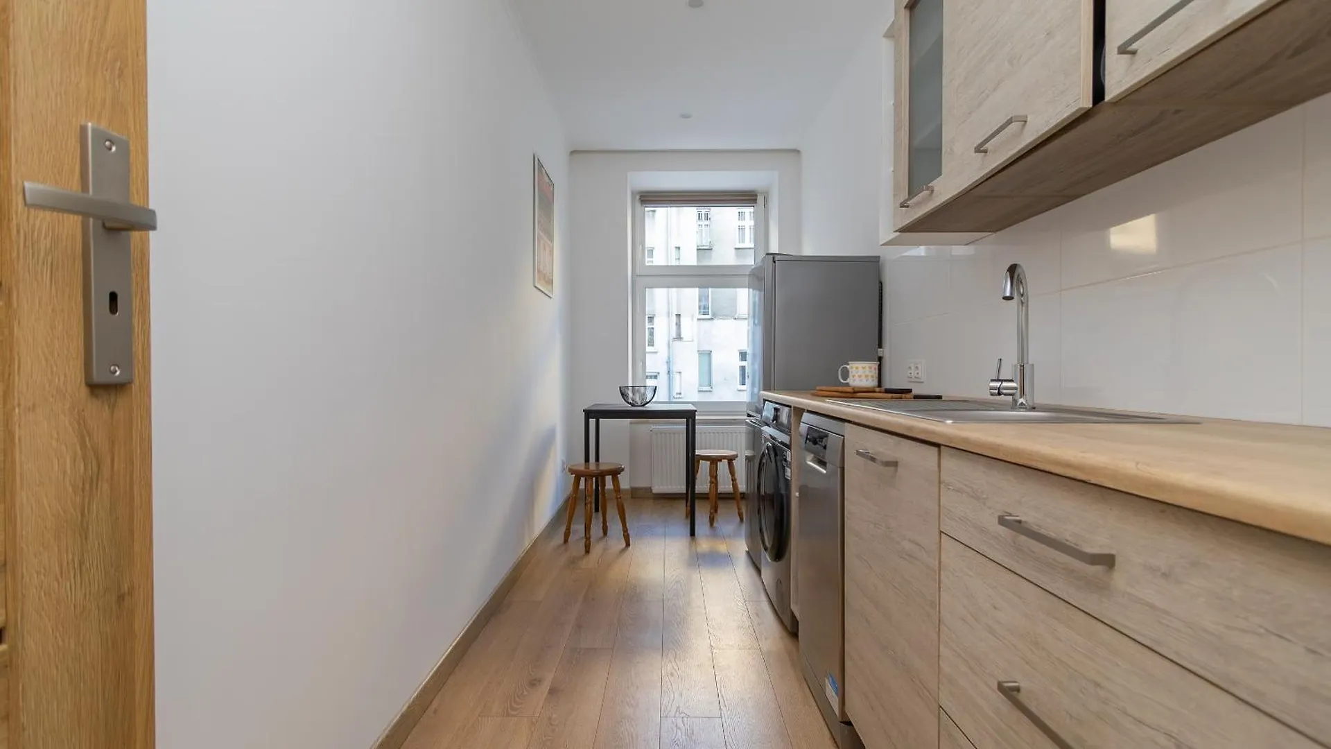 Glow Apartments - Apartament Retro Dolne Miasto Gdansk 0*,