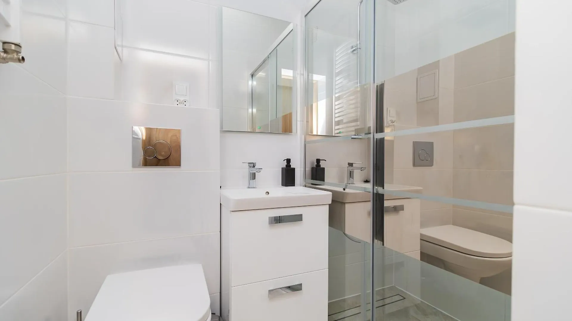 Glow Apartments - Apartament Retro Dolne Miasto Gdansk