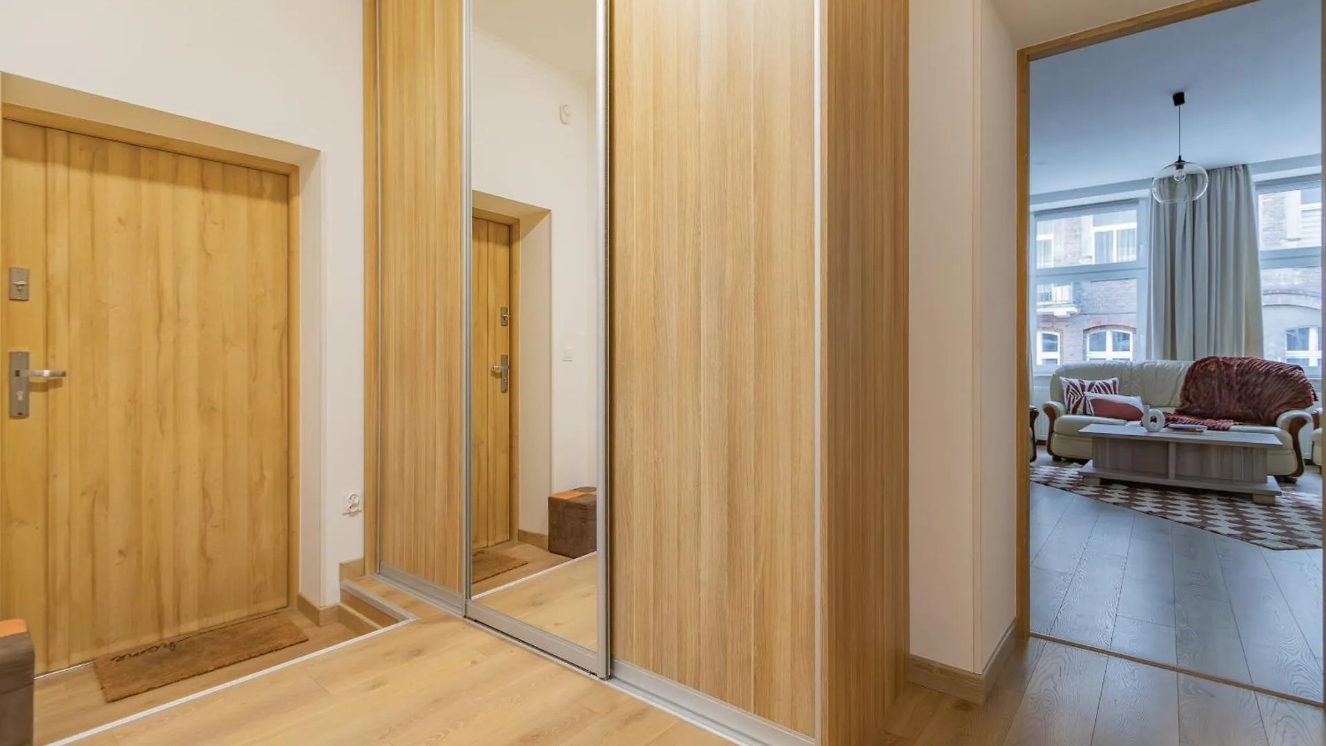 Glow Apartments - Apartament Retro Dolne Miasto 格但斯克 0*,  波兰