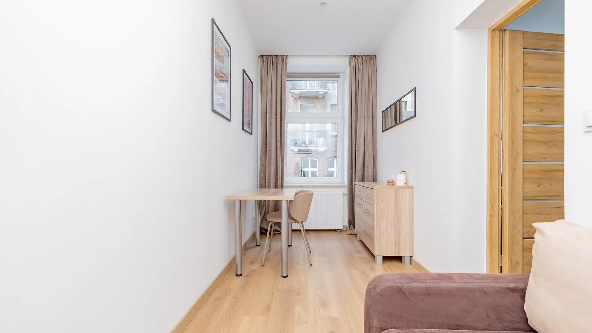 Glow Apartments - Apartament Retro Dolne Miasto 格但斯克